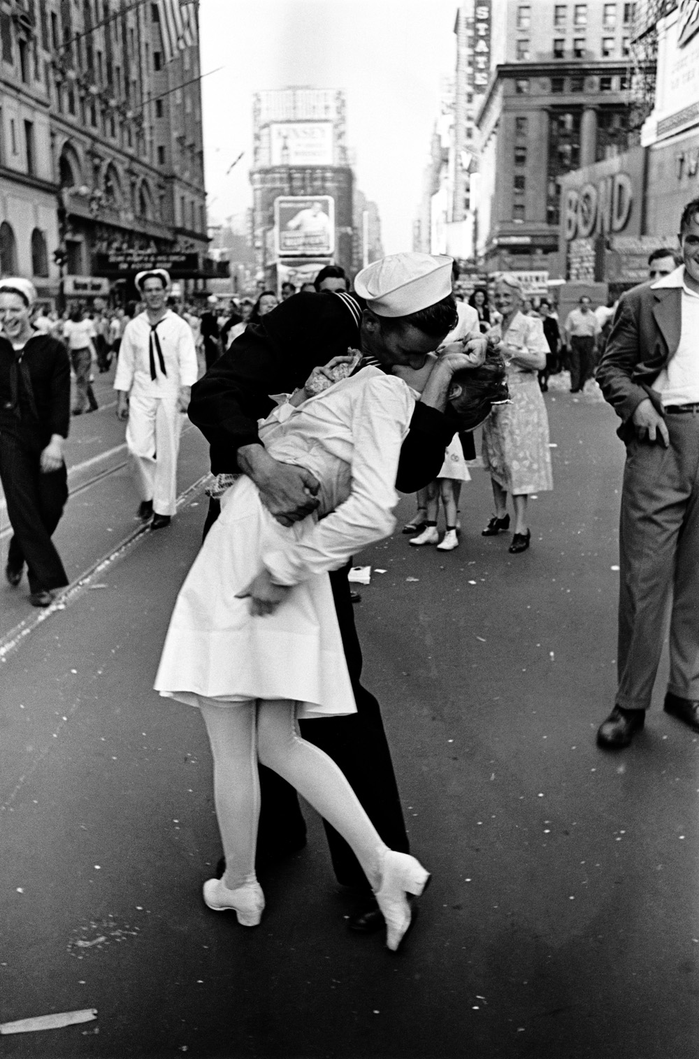 Alfred Eisenstaedt: VJ Day, Times Square, NY, 14. August 1945 © Alfred Eisenstaedt, 2014